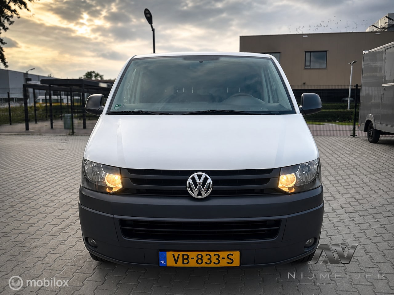 Volkswagen Transporter - 2.0 TDI L1H1 airco l cruise l marge - AutoWereld.nl