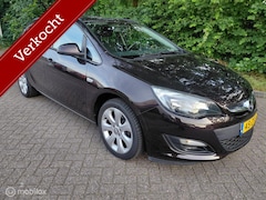 Opel Astra Sports Tourer - 1.4 Turbo 6 bak Airco Cruise. Navi