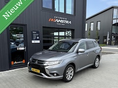 Mitsubishi Outlander - 2.0 PHEV Business Edition|Trekhaak|Camera|Clima|