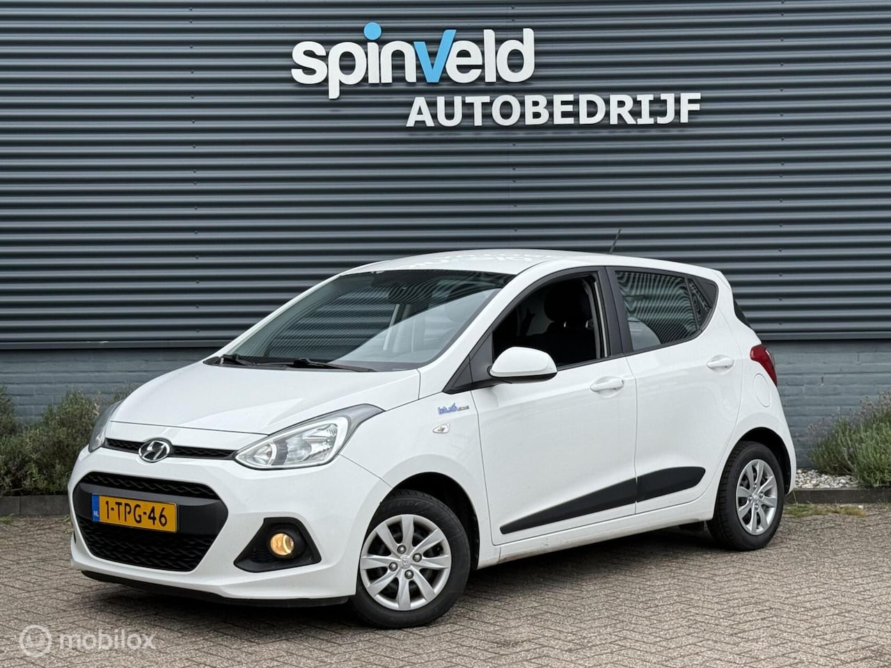 Hyundai i10 - 1.0i i-Motion - Navi - Climate - Nap - - AutoWereld.nl