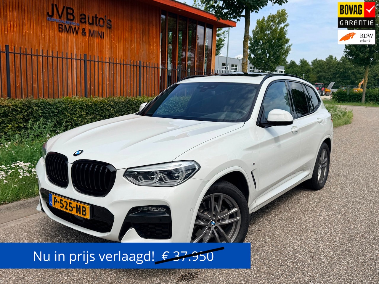 BMW X3 - XDrive20i M-sport, panoramadak, trekhaak, ACC - AutoWereld.nl