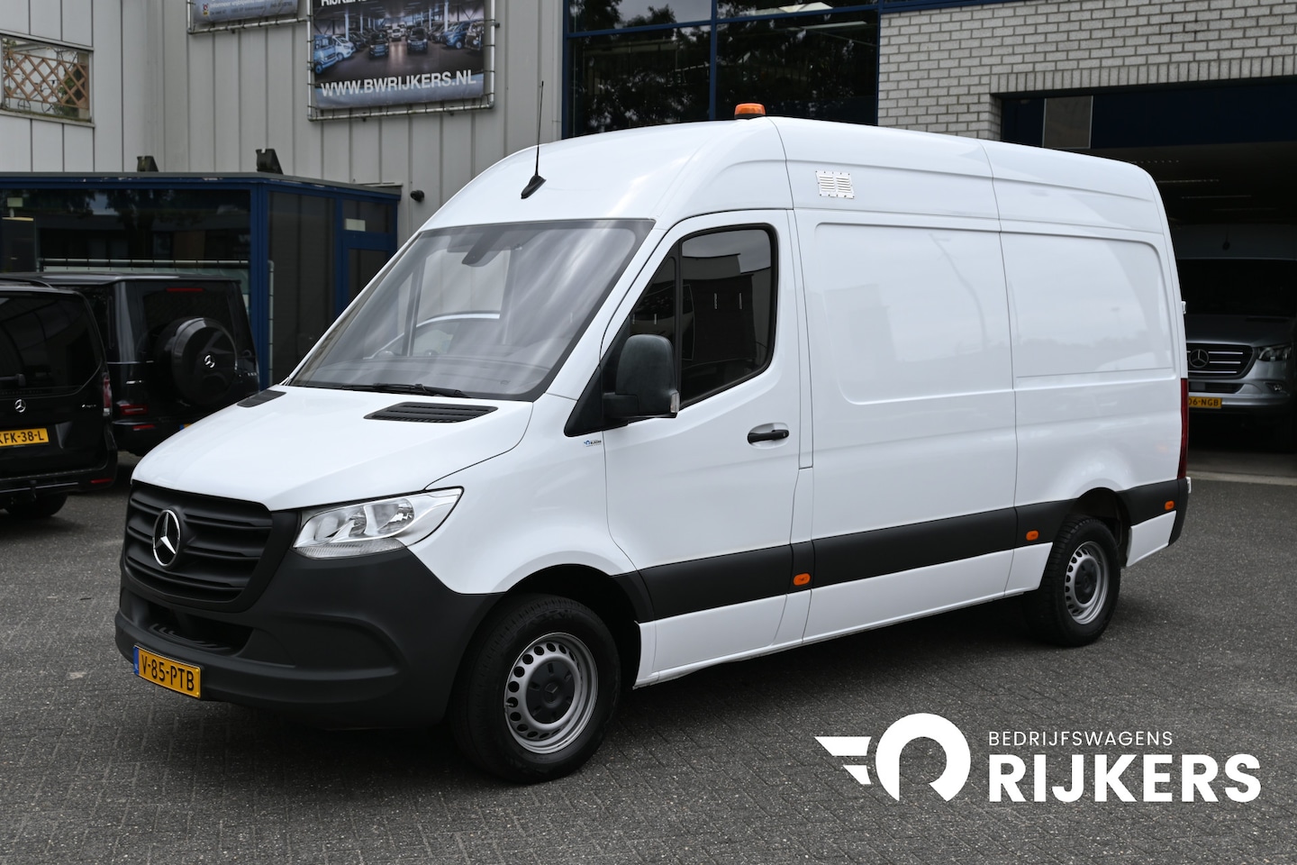 Mercedes-Benz Sprinter - 315 CDI L2H2 RWD Werkplaats inrichting, Geveerde stoel, Apple Carplay/Android Auto - AutoWereld.nl