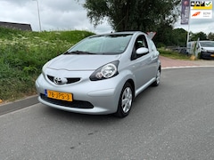 Toyota Aygo - 1.0-12V +