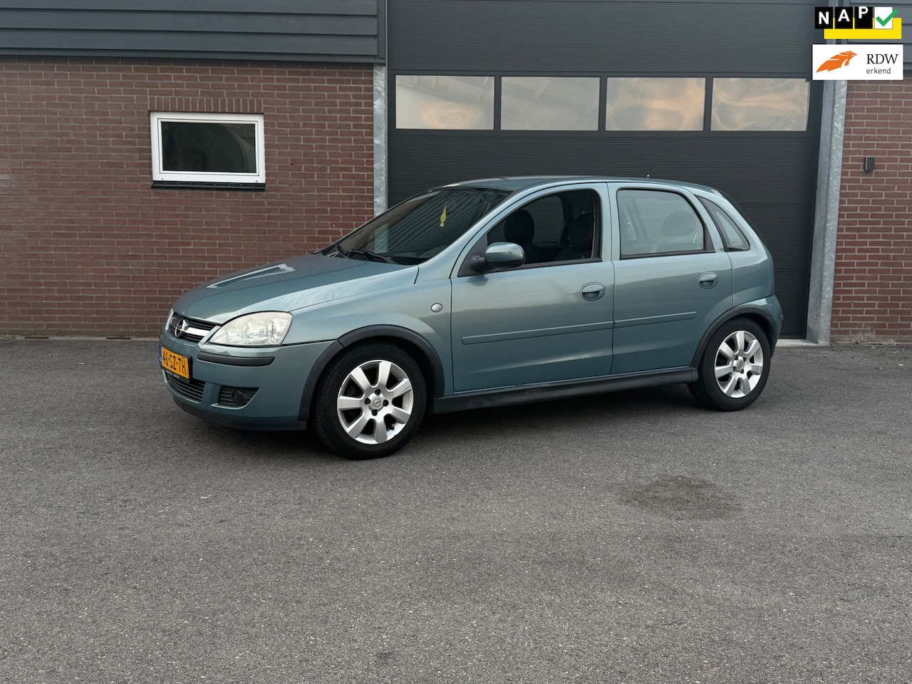 Opel Corsa - 1.2-16V Silverline/Apk/Airco/E.ramen - AutoWereld.nl