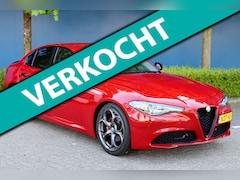 Alfa Romeo Giulia - 2.0T Super - 19" - Rosso Alfa