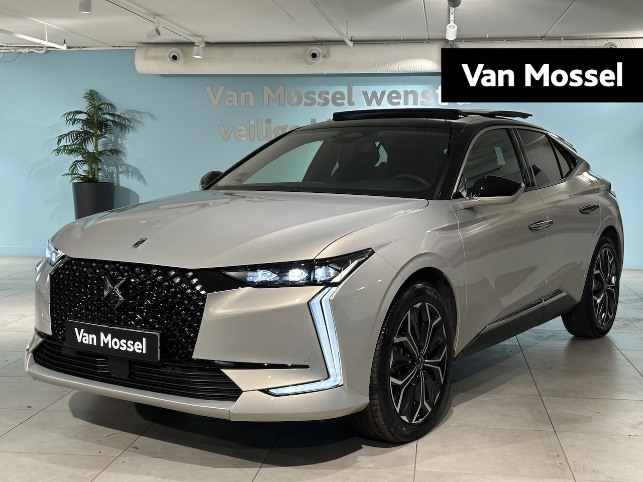 DS 4 - 1.6 PHEV 225 Étoile PANO | 360° VISION | FOCAL AUDIO | HEADUP DISPLAY | BOM VOL! - AutoWereld.nl