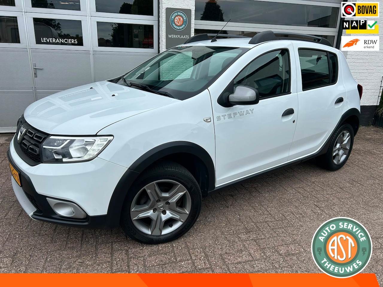 Dacia Sandero Stepway - 0.9 TCe SL NAVI|PDC|CRUISE|NAP|AIRCO - AutoWereld.nl