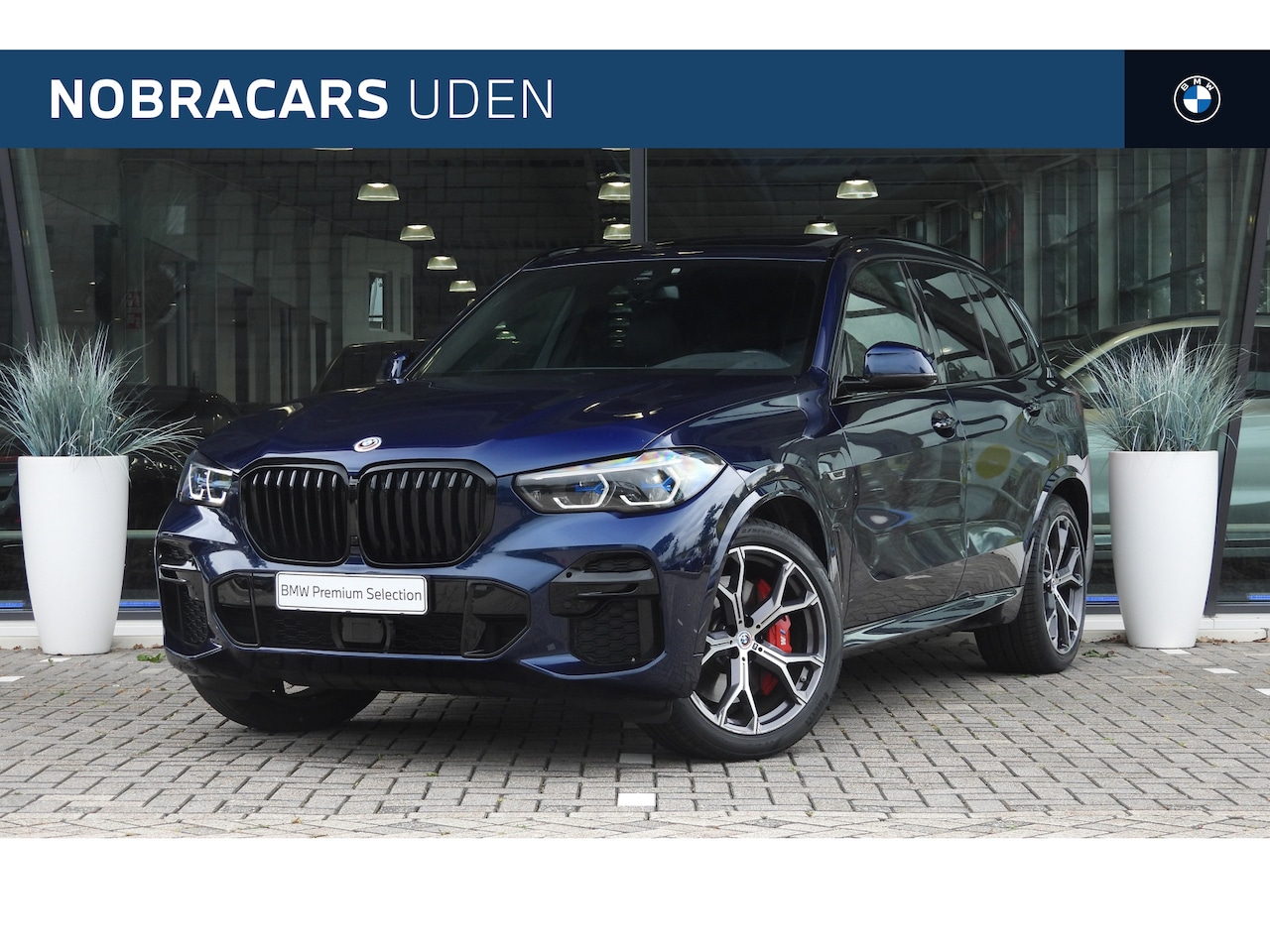 BMW X5 - xDrive45e M Sport Automaat / Trekhaak / Panoramadak / Sportstoelen / Comfort Access / Lase - AutoWereld.nl