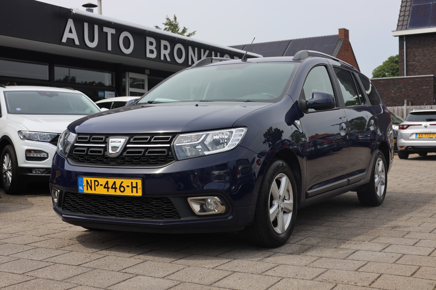 Dacia Logan MCV - 0.9 TCE I TREKHAAK I CRUISE I NAVI I AIRCO - AutoWereld.nl