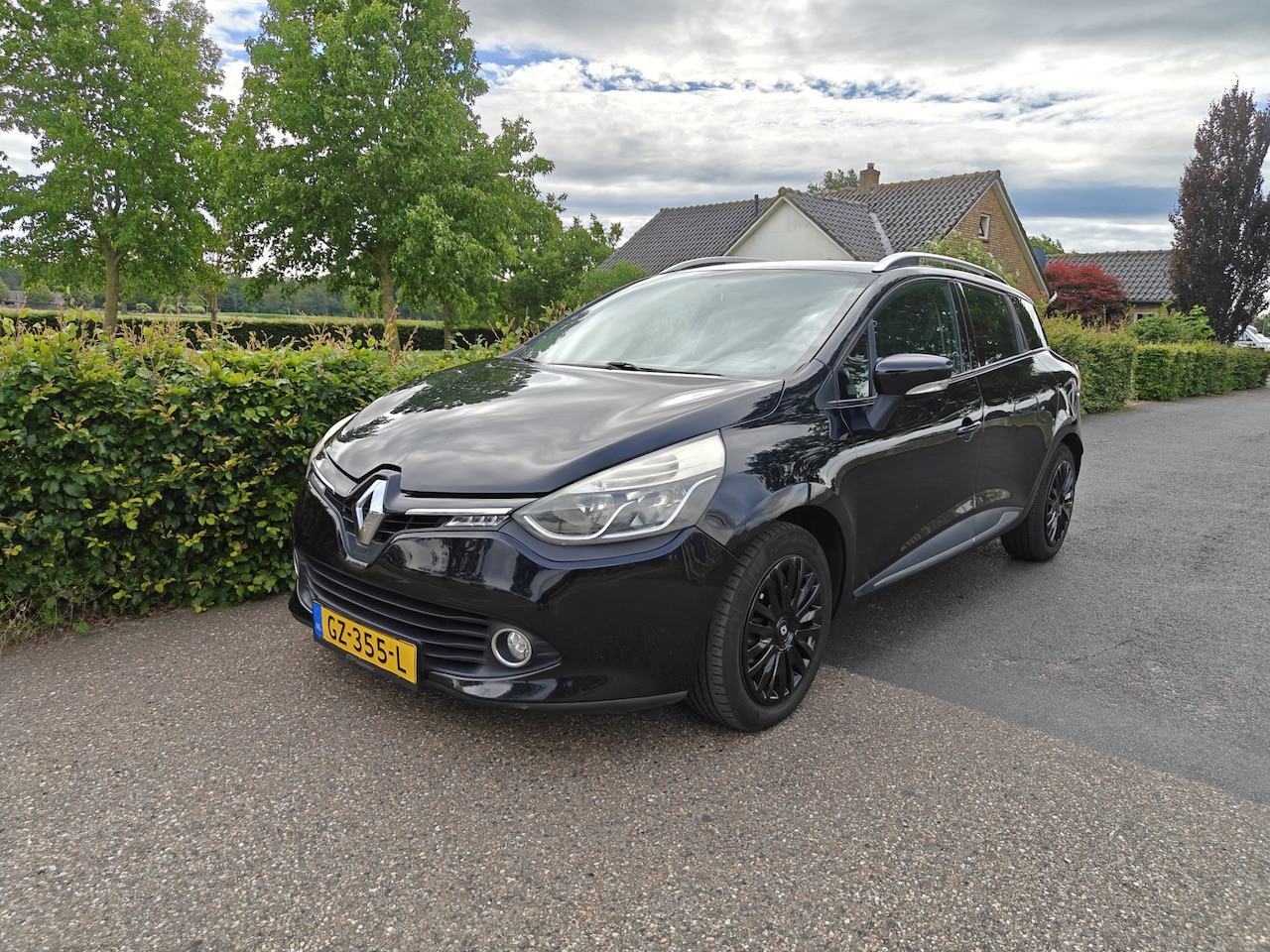 Renault Clio Estate - 1.5 dCi ECO Night&Day AIRCO/NAVI BJ 2015 - AutoWereld.nl
