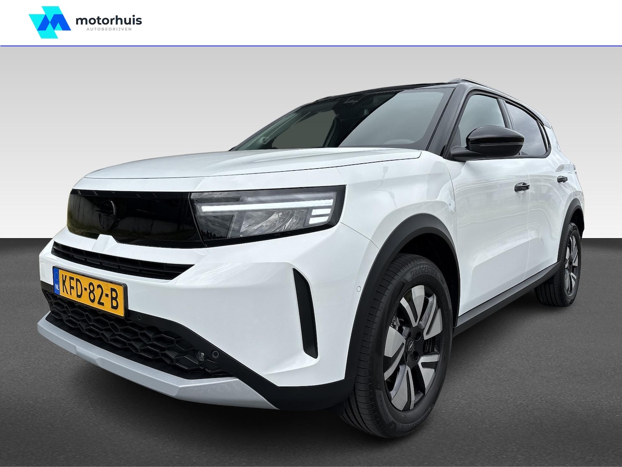 Opel Frontera - 1.2 Turbo Hybrid GS | 17" Lichtmetalen velgen in Zwart met 215/60 R17 banden | Achteruitri - AutoWereld.nl