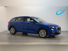 Skoda Scala - 1.0 TSI 110pk Business Edition Parkeersensoren Navigatie Stoelverwarming App-Connect DAB+