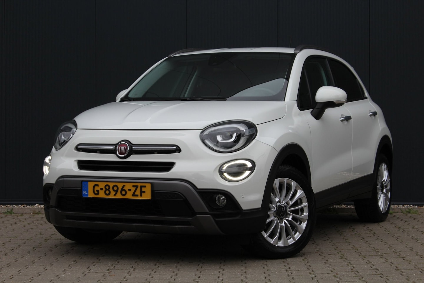 Fiat 500 X Cross - 1.0 GSE City Cross Opening Edition | ACC | Camera | Navigatie | LED | Keyless | ECC | DAB+ - AutoWereld.nl