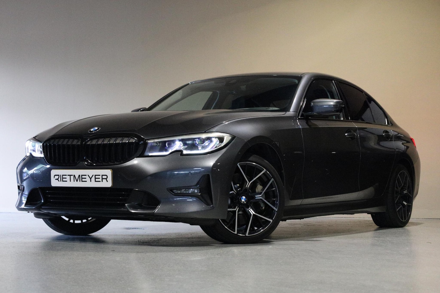 BMW 3-serie - 330i High Executive 330i High Executive - AutoWereld.nl