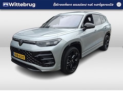 Volkswagen Tayron - 1.5 eHybrid R-Line Edition / 20"LMV / PANODAK / Elektr. Trekhaak / Black Style pakket / 36