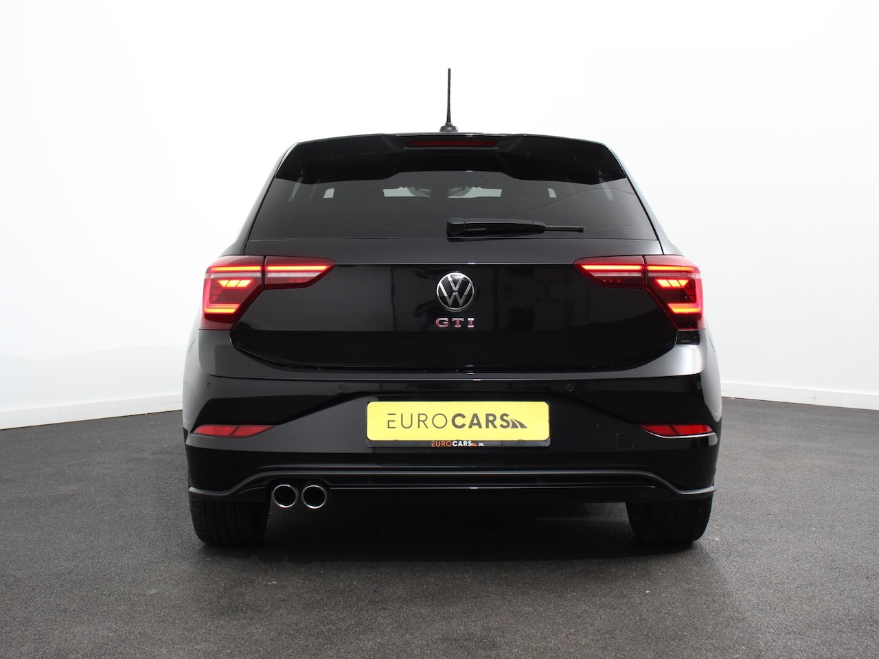 Volkswagen Polo - 2.0 TSI GTI 207pk Automaat Digitale Cockpit Navigatie Apple Carplay/Android Auto Climate C - AutoWereld.nl