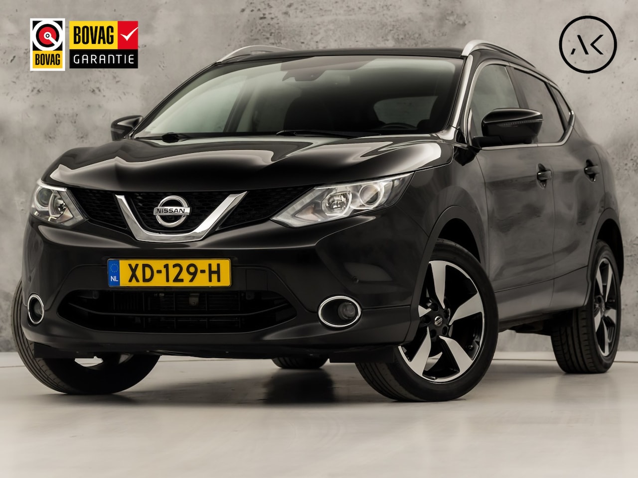 Nissan Qashqai - 1.2 N-Vision Sport Automaat (PANORAMADAK, NAVIGATIE, 360 CAMERA, GETINT GLAS, SPORTSTOELEN - AutoWereld.nl