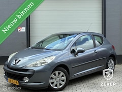 Peugeot 207 - 1.4 VTi Look / airco / trekhaak / nieuwe apk