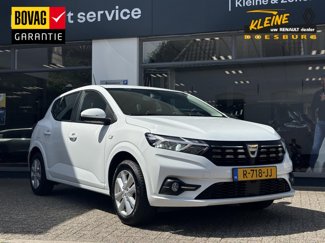 Dacia Sandero - 1.0 TCe 90 Comfort | Parkeersensoren achter | Apple Carplay/Android Auto | Lage kilometers - AutoWereld.nl