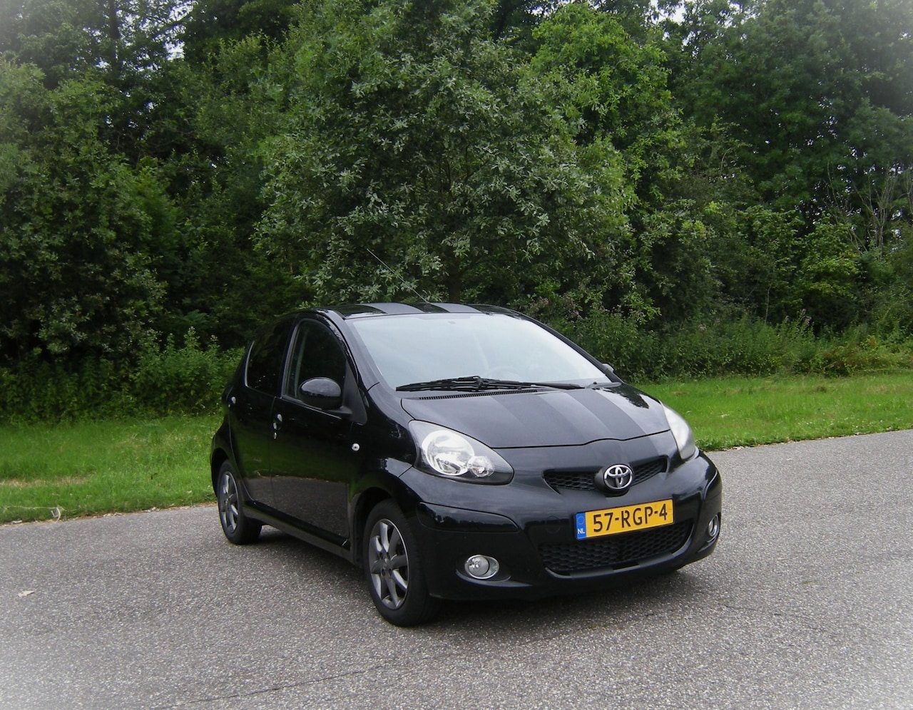 Toyota Aygo - 1.0-12V Dynamic Navigator . 5 Drs . Airco . Elec ramen . Sport uitvoering ..... - AutoWereld.nl
