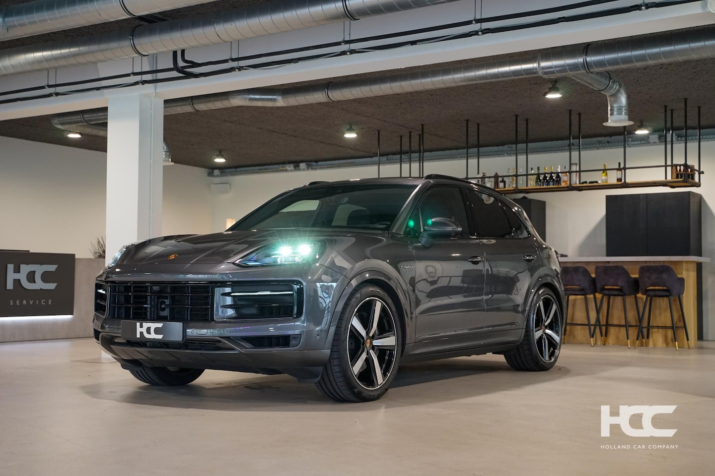Porsche Cayenne - E-Hybrid | 22'' | Bijrij. Display | Stoelventi. | | Head Up | Soft Close | 4 Zone clima - AutoWereld.nl
