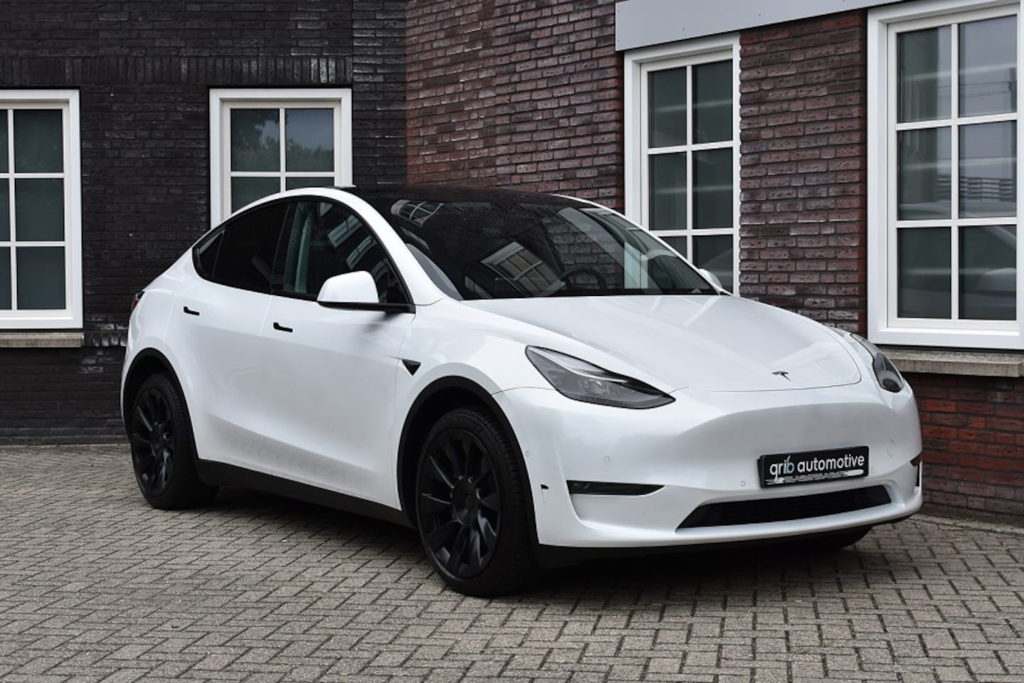 Tesla Model Y - Long Range dual motor Wij zijn op afspraak geopend! Graag bellen voor uw komst. - AutoWereld.nl