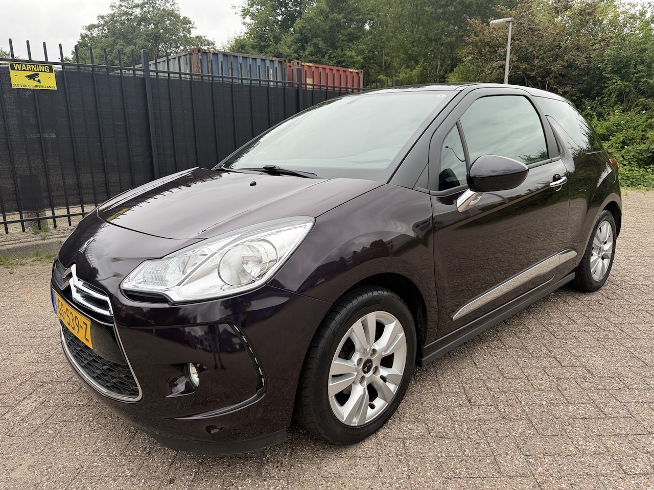 DS 3 - 1.2 PureTech So Chic LED/Airco/LMV/Cruise - AutoWereld.nl