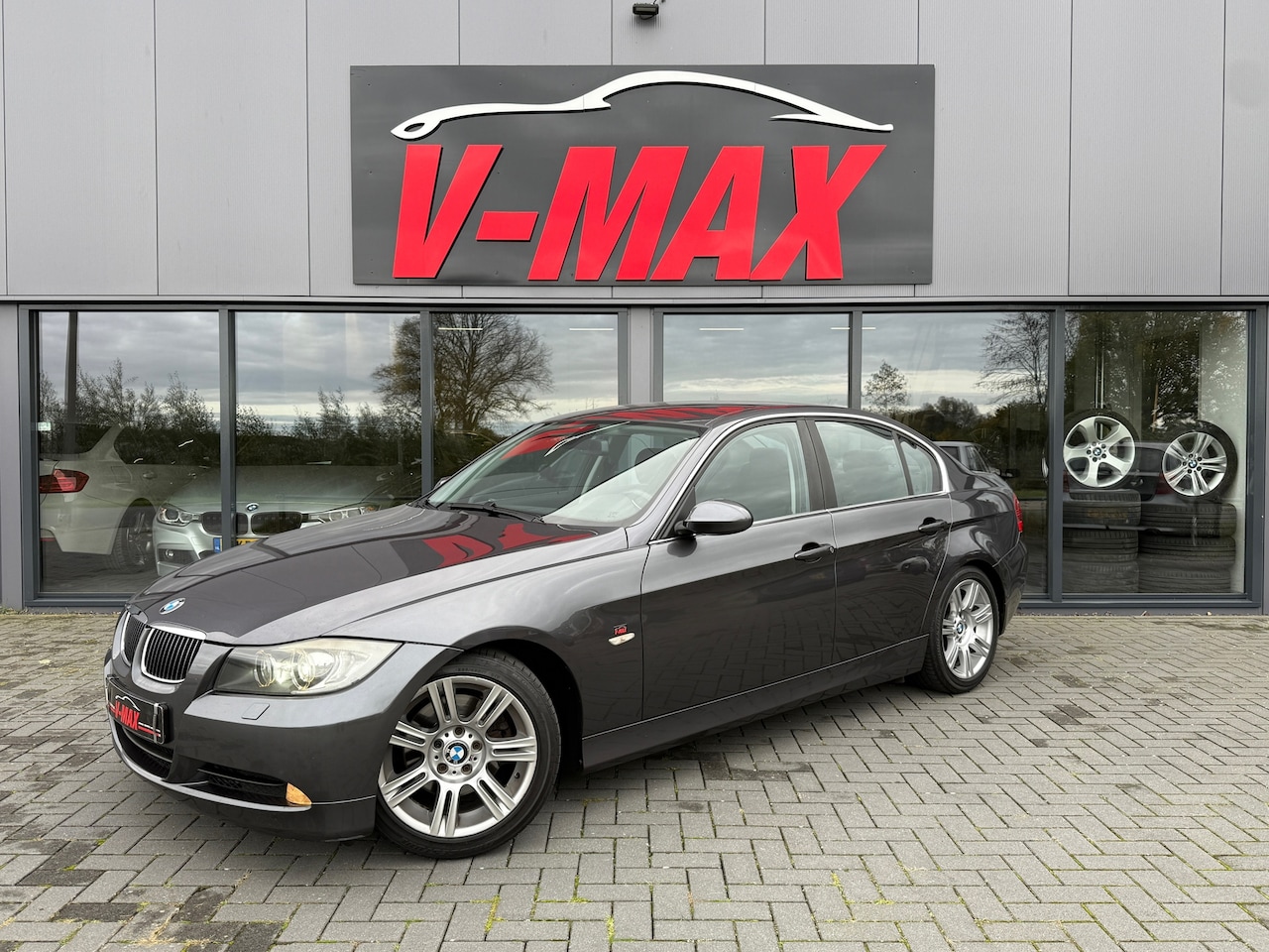 BMW 3-serie - 325i 3.0 High Exec NAP Xenon Cruise Sportstoelen - AutoWereld.nl
