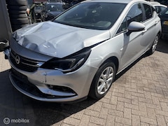 Opel Astra - 1.0 Business+