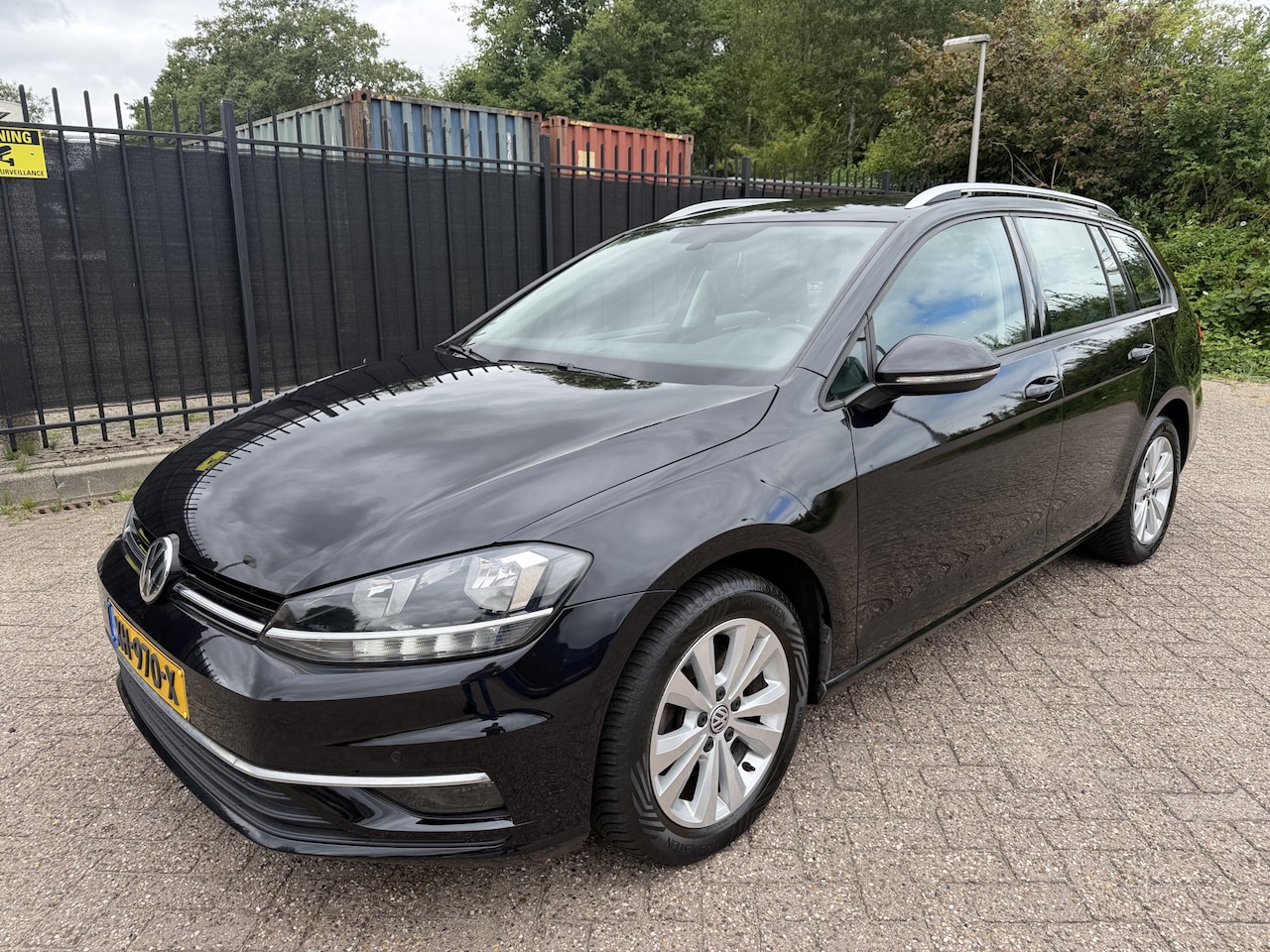 Volkswagen Golf Variant - 1.0 TSI Comfortline Business Carplay/Massage/ACC/Stoelverw - AutoWereld.nl