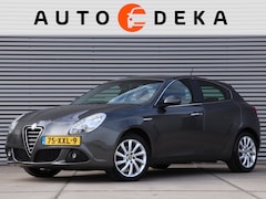 Alfa Romeo Giulietta - 1.4 T Distinctive Automaat *Leder*Navigatie*Stoelverw