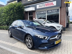 Mercedes-Benz A-klasse - 180 Business Solution AMG Aut.|NL-auto|Virual Cockp.|Carbon inleg|Navi|Camera|Super Sporti