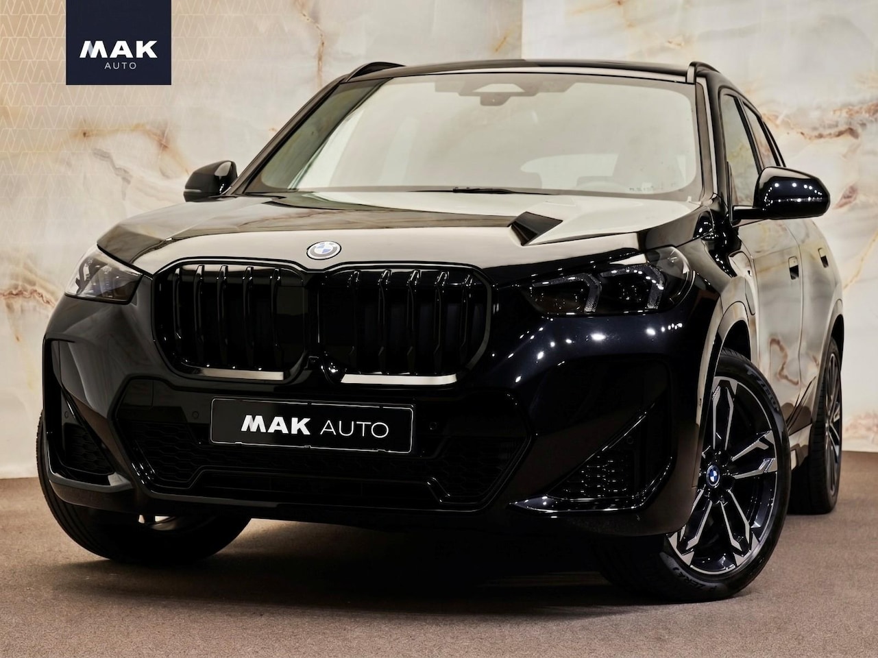 BMW X1 - xDrive25e M Sport Pro , 360 camera, 19", massage, HUD, ACC, adap-LED, keyless, NP68k - AutoWereld.nl