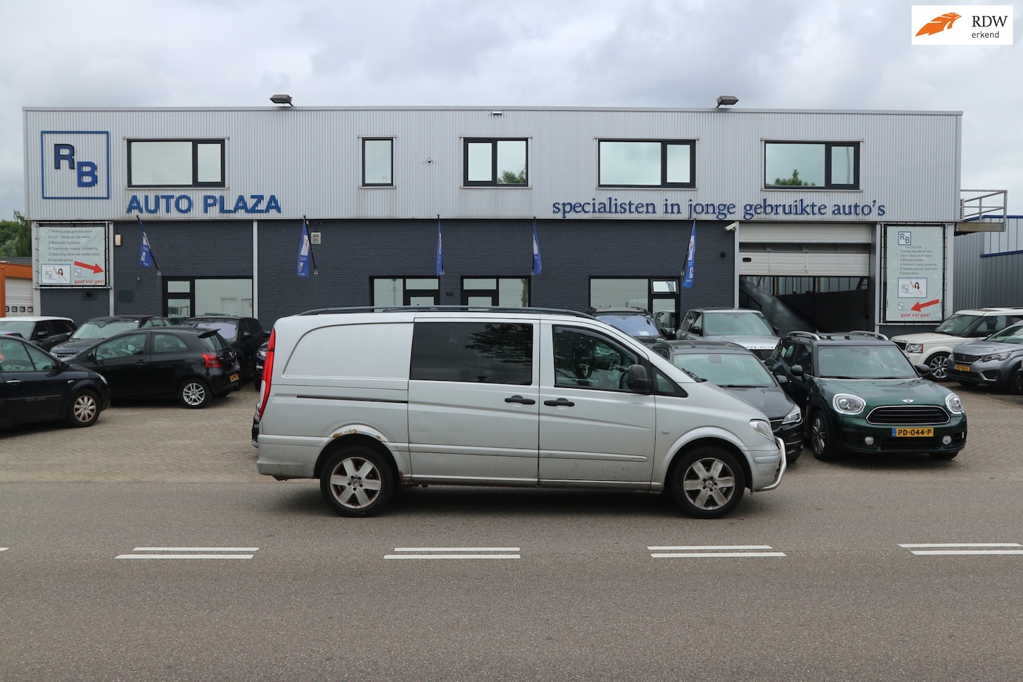 Mercedes-Benz Vito - 115 CDI 320 / DUBB CABINE / AIRCO / AUTOMAAT / APK 2027 ! ! ! - AutoWereld.nl