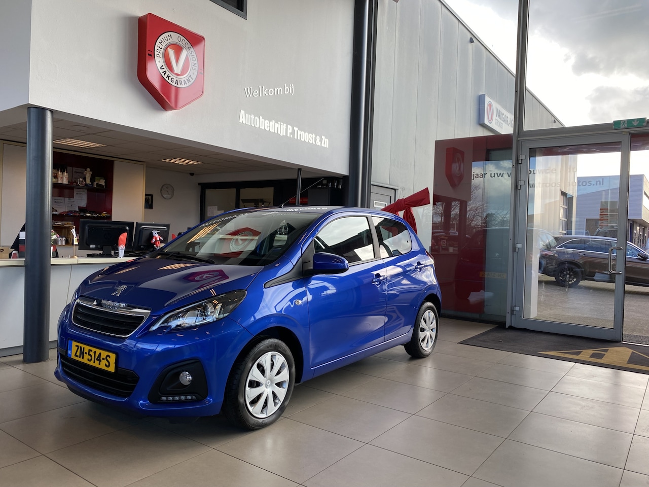 Peugeot 108 - 1.0 e-VTi,Automaat,Airco,Bleutooth,Elektrischpakket,Centraledeurvergrendeling met Afstandb - AutoWereld.nl