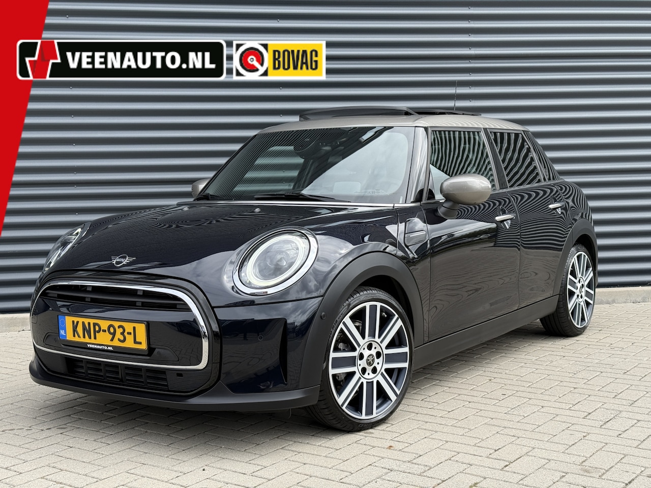 MINI 5-Deurs - 1.5 Cooper MINI Yours Pano/Leder/Camera - AutoWereld.nl