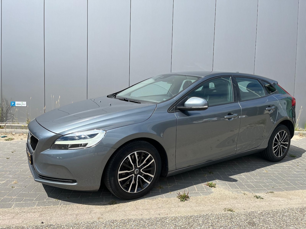 Volvo V40 - 1.5 T2 Kinetic 66000 km met NAP - AutoWereld.nl