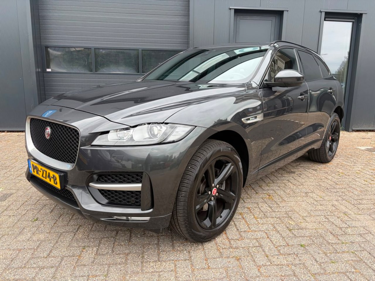 Jaguar F-Pace - 2.0 Portfolio AWD 20d, Virtual Cockp, Pano, Stoelv. Cruise, Camera - AutoWereld.nl