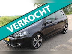 Volkswagen Golf - 1.4 TSI Highline // AUTOMAAT //