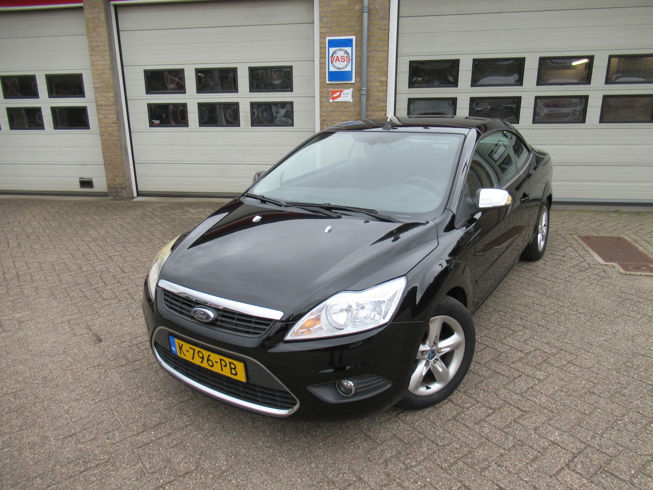 Ford Focus Coupé-Cabriolet - 1.6 Trend HANDEL : cabriodak gaat niet open + rechter raammechanisme defect - AutoWereld.nl
