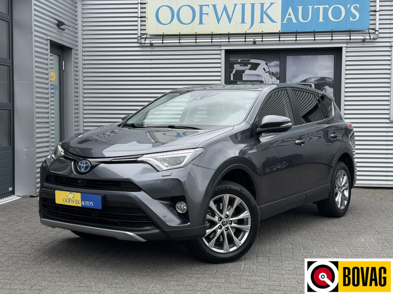 Toyota RAV4 - 2.5 Hybrid Executive Clima Navi Leder Memory 360 Camera - AutoWereld.nl