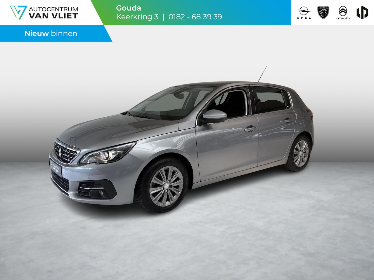 Peugeot 308 - 1.2 PureTech Allure | 130pk | Panoramadak | Trekhaak | Climate Control | Parkeersensoren | - AutoWereld.nl