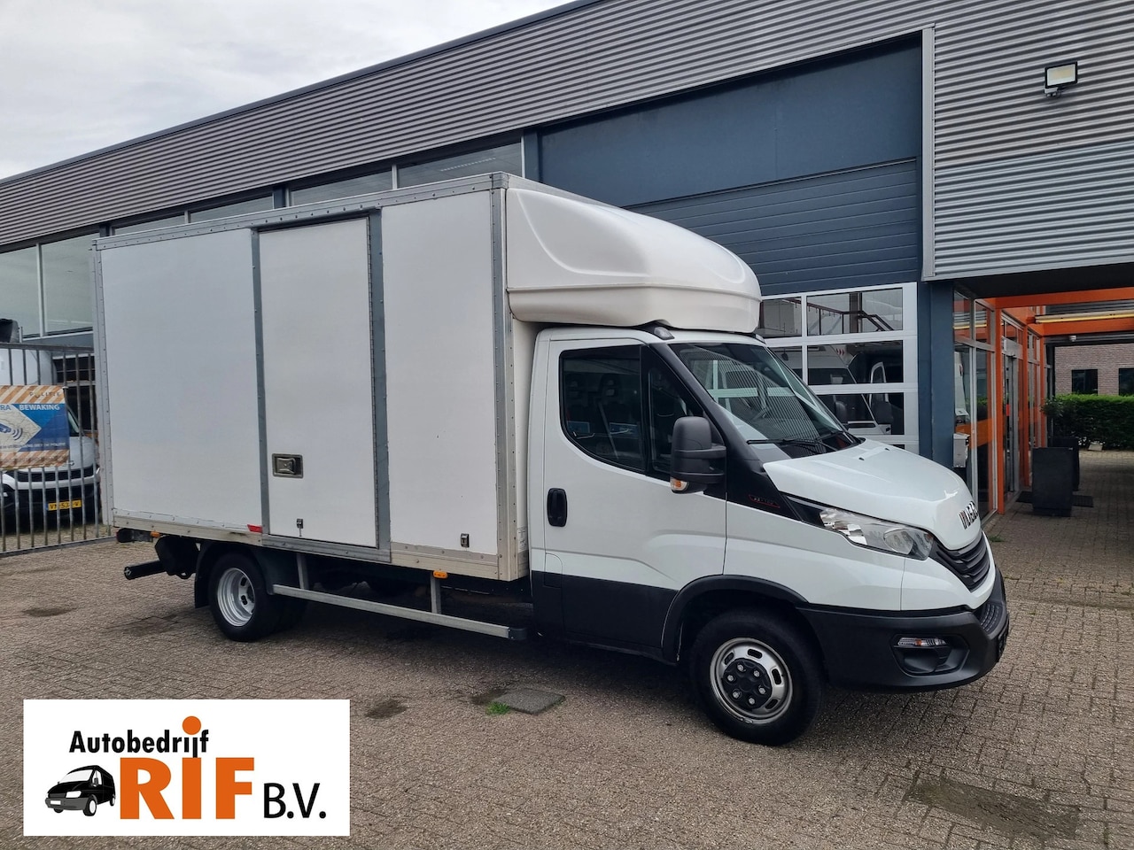 Iveco Daily - 35C16 3.0D Koffer/ LBW/ Navi/ Camera - AutoWereld.nl