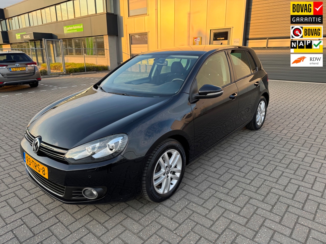 Volkswagen Golf - 1.2 TSI Highline BlueMotion 1.2 TSI Highline BlueMotion - AutoWereld.nl