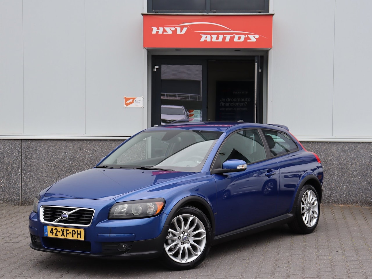 Volvo C30 - 1.8 Momentum airco *apk 05-2027* - AutoWereld.nl