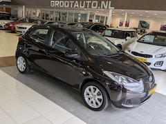 Mazda 2 - 2 1.3 S-VT Touring Airco, Trekhaak, Stuurbekrachtiging
