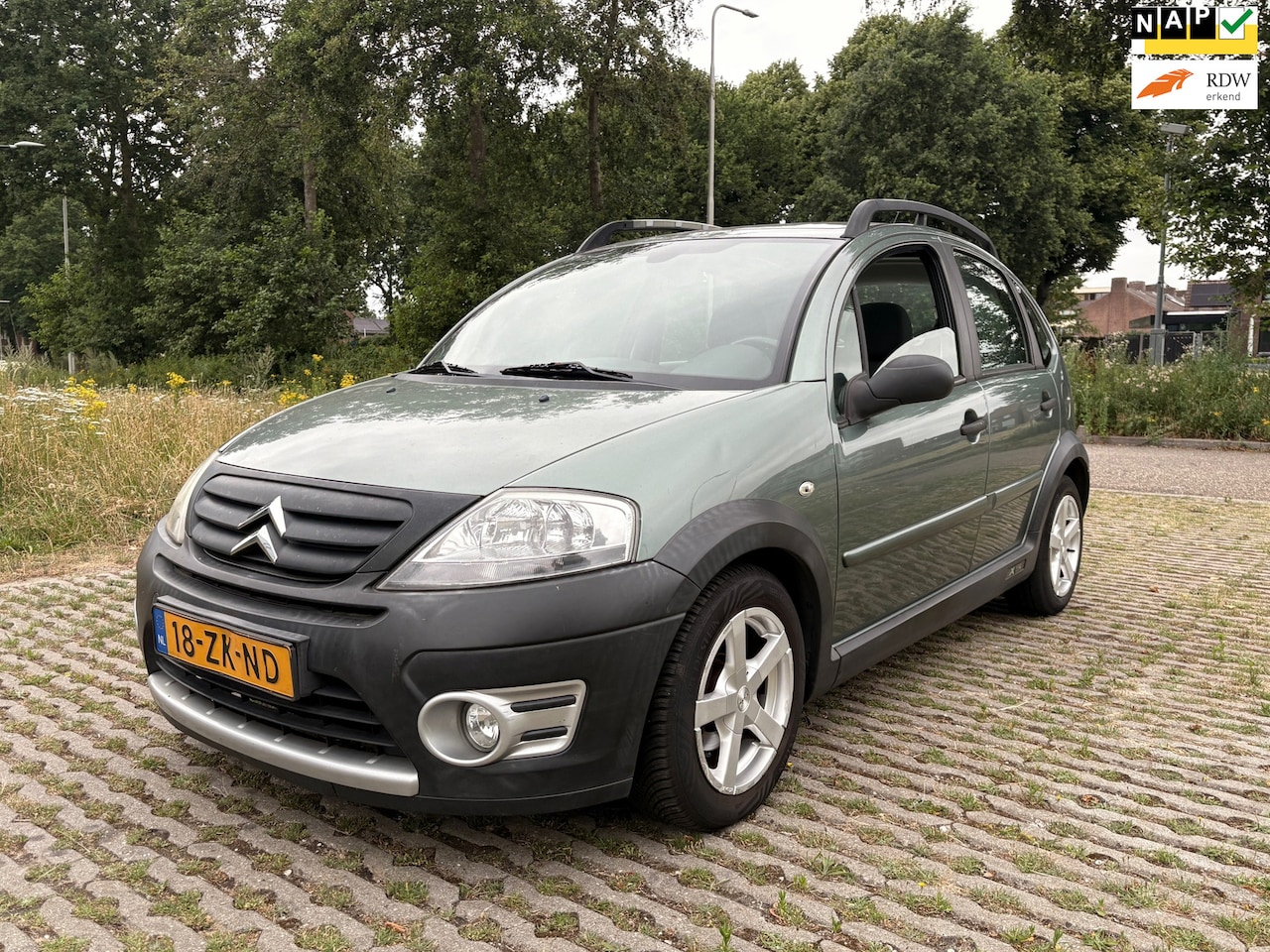 Citroën C3 - 1.6i-16V X-TR - automaat - airco - panoramadak - AutoWereld.nl