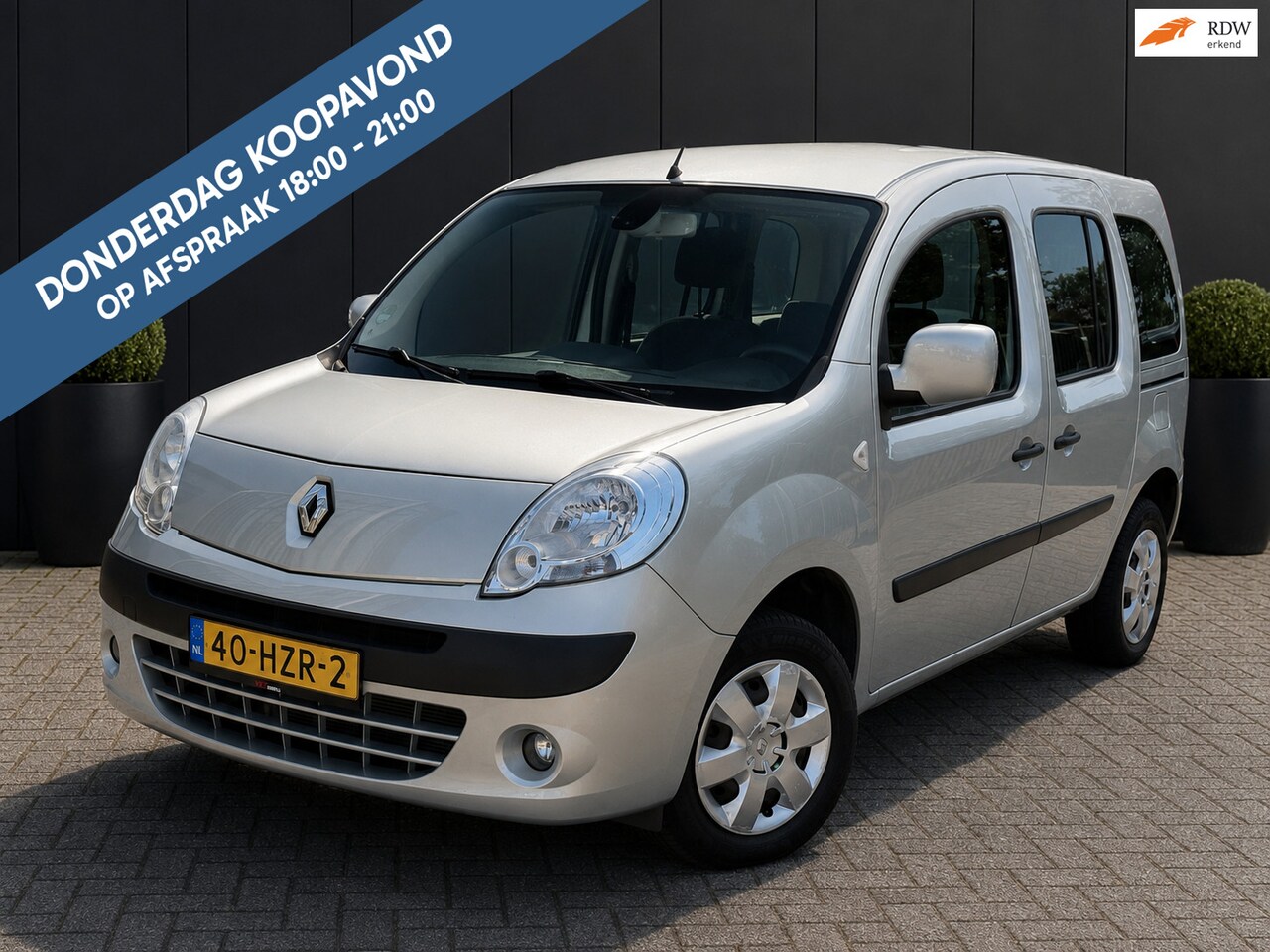 Renault Kangoo Family - 1.6-16V Expression 2X SCHUIFDEUR NW.APK CRUISE CTRL AIRCO - AutoWereld.nl