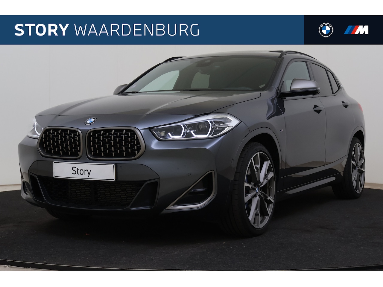 BMW X2 - M35i Automaat / Panoramadak / Sportstoelen / Head-Up / Achteruitrijcamera / M Sportonderst - AutoWereld.nl