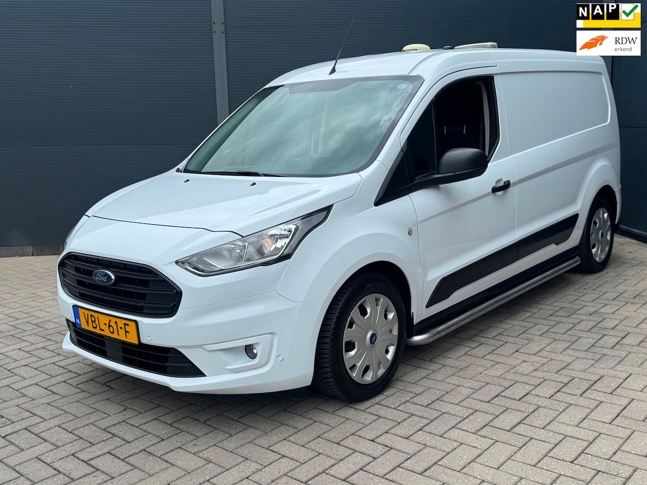 Ford Transit Connect - 1.5 EcoBlue L2 / Carplay / Trekhaak / Pdc - AutoWereld.nl